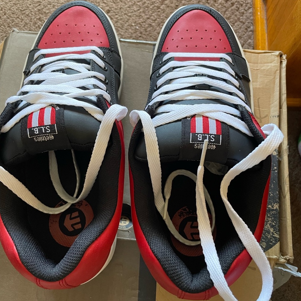 Etnies